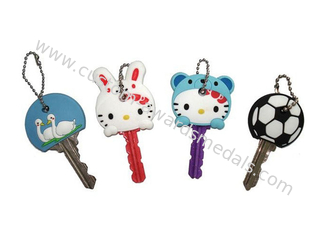 Cubierta de la llave de la historieta del Hello Kitty, llavero suave personalizado del PVC con la cadena de la bola