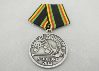 La aduana promocional de la aleación del latón/del cobre/del cinc del regalo concede las medallas con la cinta especial, pieza estampada en frío