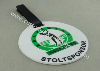 Las etiquetas plásticas suaves modificadas para requisitos particulares del equipaje del PVC del diseño 3D/personalizaron etiquetas del bolso