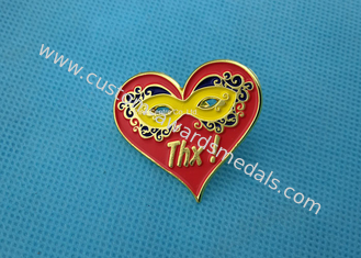 Personalizado a presión el Pin suave del esmalte de la fundición, insignia de epoxy del Pin del oro en forma de corazón