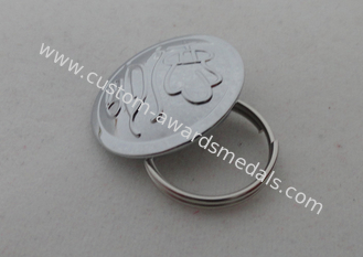 Aleación de encargo del cinc del metal de la forma del botón, estaño, llaveros de aluminio con el latón sellado