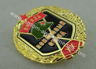 Las insignias militares del recuerdo del esmalte suave con la aleación del cinc, mueren las insignias pegadas de los premios del ejército