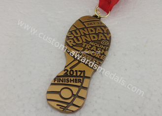 A presión las medallas antiguas de los premios de los Triathlons de la fundición, medallas de la antigüedad 5K de la aleación del cinc