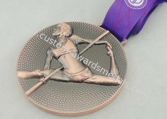 Las medallas de la cinta del Triathlon niqueladas mueren pegado para la decoración